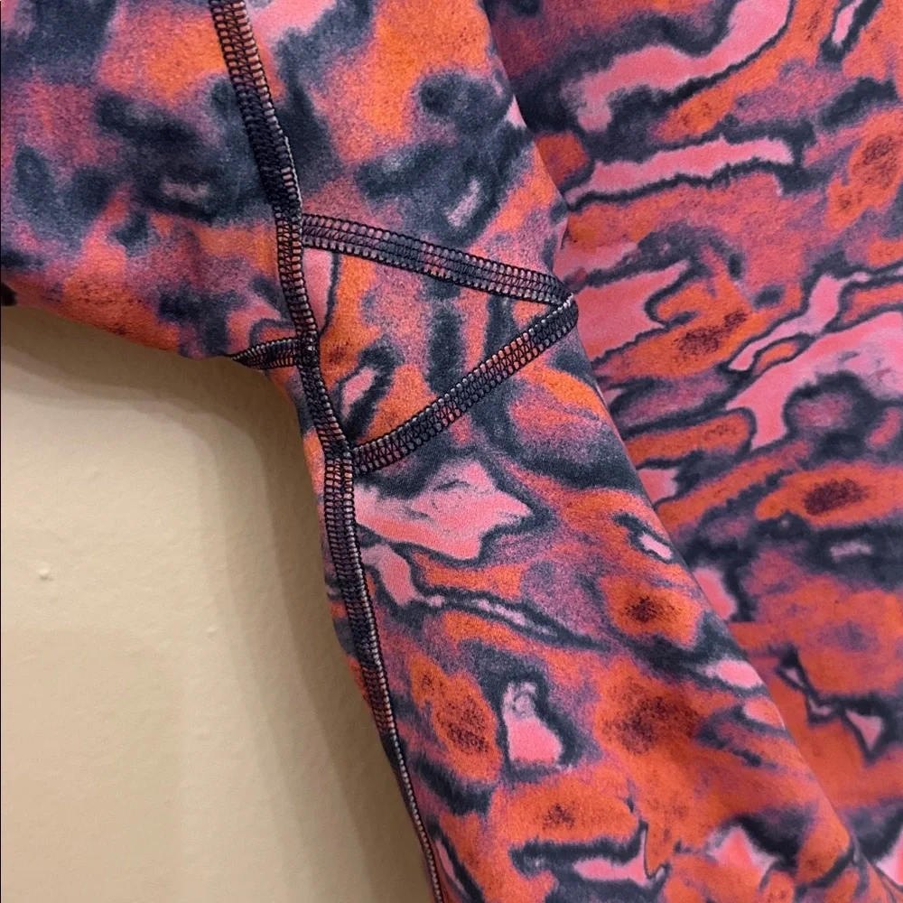 Lululemon Wunder Train High-Rise Biker Shorts Multicolor Camouflage Sz6 Athletic